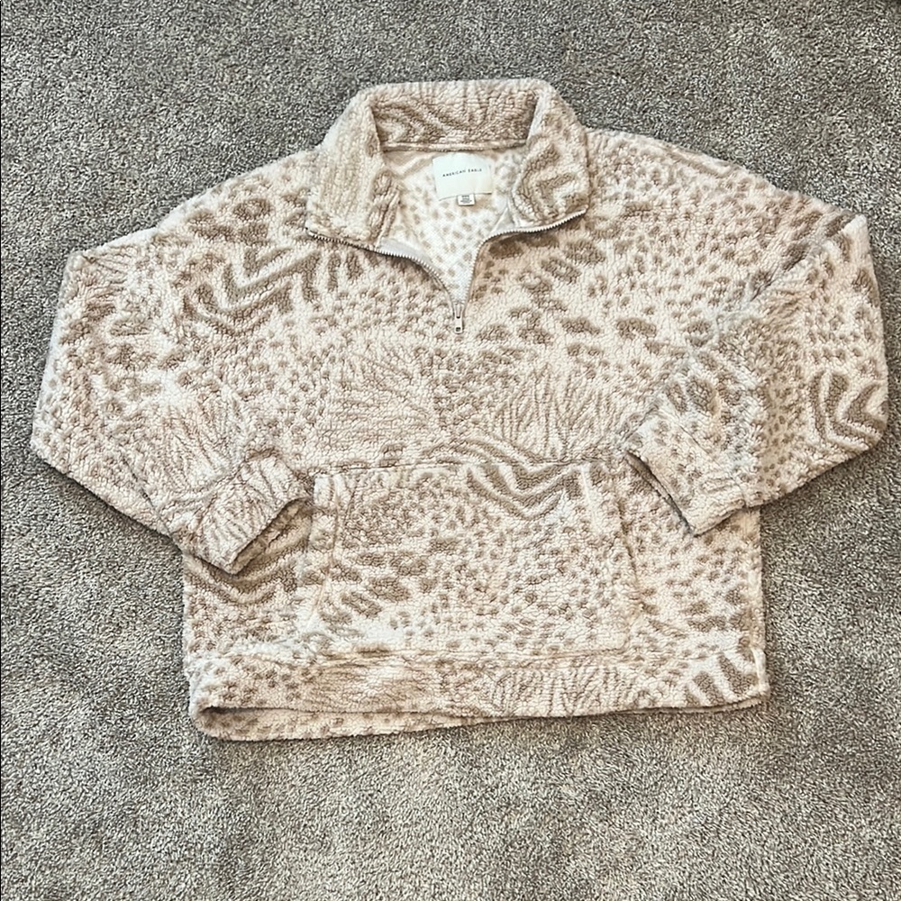 American Eagle Fleece women’s sweater